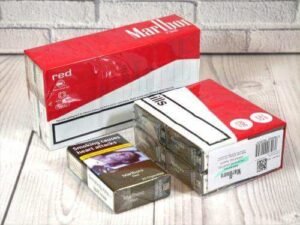 Marlboro Red cigarettes