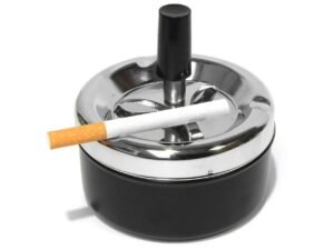 Smoke-King | Spinner Ashtray Chrome & Black | 9cm