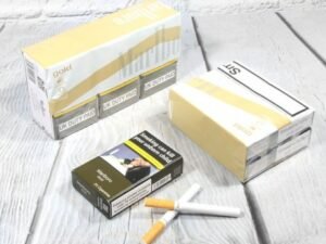Buy Marlboro | King Size Gold | 200 Cigarettes | 10 Packs | (1 Sleeve)