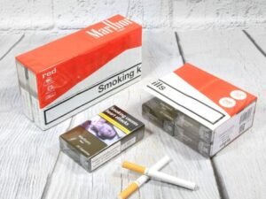 Buy Marlboro | King Size Red | 200 Cigarettes | 10 Packs | (1 Sleeve)