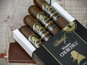 Davidoff Winston Churchill The Late Hour Robusto Cigars – Pack of 4