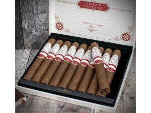 Rocky Patel Grand Reserve Robusto – Box of 10 Cigars