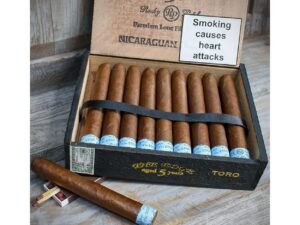 Rocky Patel The Edge Nicaraguan Toro Cigars – Box of 20